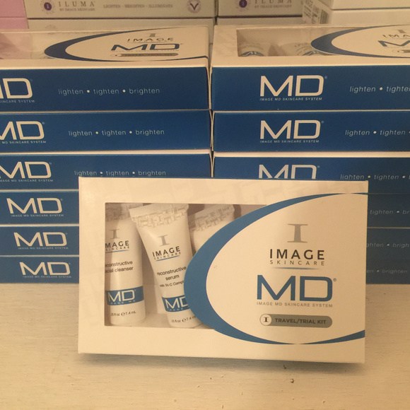 IMAGE Skincare MD Travel Trial Kit (13 Count) - Picture 1 of 3